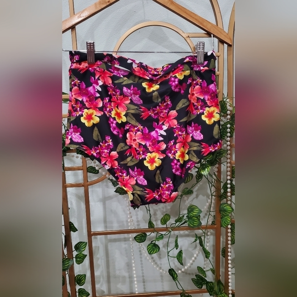 High Wiasted Bathing Suit Bottom - Picture 7 of 7